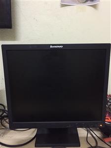 Màn hình Lenovo 17